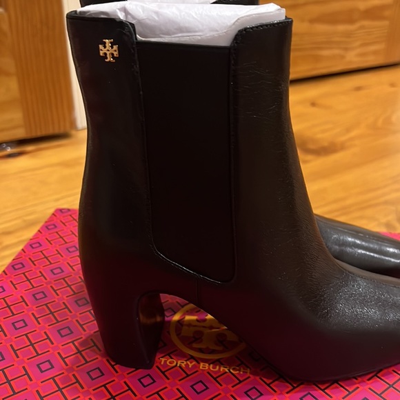 Tory Burch Banana Chelsea Boot - Picture 2 of 6